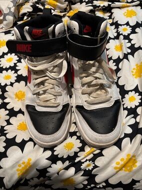 Nike Kids High-Top Sneakers in White, Black & Red